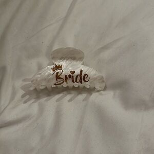 Bride Clip